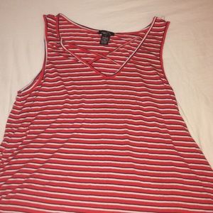 I’m selling this outfit for $3